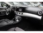 Mercedes-Benz E-klasse 200 Ambition AMG / Dealer Onderhouden / Camera / Navigatie / Dodehoek / 19'' / Leder&Alcantara / Cruise Control