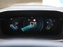 Peugeot e-2008 SUV GT Pack 50 kWh | Navigatie | Achteruitrijcamera | Dodehoekbewaking | Adaptieve Cruise Control