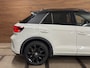 Volkswagen T-Roc 1.5 TSI R-Line Business | IQ.Light Matrix LED | ACC | Digital Cockpit Pro | Camera | Park Assist | Black Style