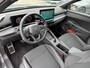 Volkswagen T-Roc 1.5 eTsi R-Line 150pk Pano Trekhaak Keyless Camera Stoel/Stuur verwarmd