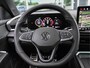 Volkswagen T-Roc 1.5 eTsi R-Line 150pk Pano Trekhaak Keyless Camera Stoel/Stuur verwarmd