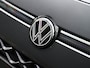 Volkswagen T-Roc 1.5 eTsi R-Line 150pk Pano Trekhaak Keyless Camera Stoel/Stuur verwarmd