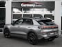 Volkswagen T-Roc 1.5 eTsi R-Line 150pk Pano Trekhaak Keyless Camera Stoel/Stuur verwarmd