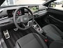Volkswagen T-Roc 1.5 eTsi R-Line 150pk Pano Trekhaak Keyless Camera Stoel/Stuur verwarmd