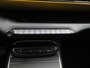 Jeep Avenger 54kWh 1st Edition 157PK | Elektr. bed. achterklep | Climate Control / ECC | Licht metalen velgen 18 inch | Cruise control |  Navigatie  Stoelverwarming | LED koplampen | Park Distance Control voor en achter | Achteruitrijcamera |