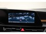 Kia Niro EV e-Niro DynamicLine 64.8 kWh 3-fase [ Navi Adapt.cruise Apple / Android Camera Stoel-en stuurverwarming ]