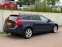 Volvo V60 1.6 T4 Momentum/NAVI/CLIMA/VOLLEDIG ONDERHOUDEN/LEDER/179 PK/AUTOMAAT/