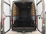 Volkswagen Crafter 35 2.0 TDI L3H3 Highline EURO VI 140 pk Automaat | Verlengde garantie | Navigatie | Trekhaak | Parkeersensoren | Achteruitrijcamera |
