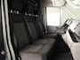 Volkswagen Crafter 35 2.0 TDI L3H3 Highline EURO VI 140 pk Automaat | Verlengde garantie | Navigatie | Trekhaak | Parkeersensoren | Achteruitrijcamera |