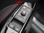 Volkswagen ID.3 Pro 58 kWh | Navigatie | Apple carplay \ Adaptieve cruise controle | Climate control | Stuur en Stoelverwarming | Achteruitrij camera | Verwarmbaar voorrruit | Keyless | Sfeerverlichting | 19"Inch velgen |