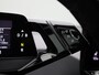 Volkswagen ID.3 Pro 58 kWh | Navigatie | Apple carplay \ Adaptieve cruise controle | Climate control | Stuur en Stoelverwarming | Achteruitrij camera | Verwarmbaar voorrruit | Keyless | Sfeerverlichting | 19"Inch velgen |