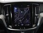 Volvo V60 2.0 T4 R-Design Panoramadak | Full LED | Trekhaak | Carplay | Pilot assist | Navigate | Stoel & Stuurverwarming | Achteruitrij camera | Cruise control | Climate control