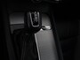 Volvo V60 2.0 T4 R-Design Panoramadak | Full LED | Trekhaak | Carplay | Pilot assist | Navigate | Stoel & Stuurverwarming | Achteruitrij camera | Cruise control | Climate control