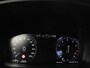 Volvo V60 2.0 T4 R-Design Panoramadak | Full LED | Trekhaak | Carplay | Pilot assist | Navigate | Stoel & Stuurverwarming | Achteruitrij camera | Cruise control | Climate control