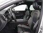 Volvo V60 2.0 T4 R-Design Panoramadak | Full LED | Trekhaak | Carplay | Pilot assist | Navigate | Stoel & Stuurverwarming | Achteruitrij camera | Cruise control | Climate control