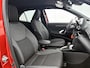 Toyota Yaris Cross 1.5 Hybrid Dynamic + Limited Dealer Onderhouden | Parkeersensoren voor+achter | Stoelverwarming | Climate Control | Cruise Control Adaptive | Achteruitrijcamera | Navigatie | Apple CarPlay/Android Auto |