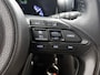 Toyota Yaris Cross 1.5 Hybrid Dynamic + Limited Dealer Onderhouden | Parkeersensoren voor+achter | Stoelverwarming | Climate Control | Cruise Control Adaptive | Achteruitrijcamera | Navigatie | Apple CarPlay/Android Auto |
