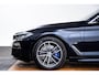 BMW 5-Serie Touring 530e xDrive High Executive M Sport - Panoramadak - Driving Assistant Professional - Comfortstoelen - Massagestoelen - Head up - BMW Laserlight - Parking Assistant Plus - Comfort Access -