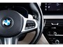 BMW 5-Serie Touring 530e xDrive High Executive M Sport - Panoramadak - Driving Assistant Professional - Comfortstoelen - Massagestoelen - Head up - BMW Laserlight - Parking Assistant Plus - Comfort Access -