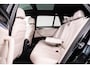 BMW 5-Serie Touring 530e xDrive High Executive M Sport - Panoramadak - Driving Assistant Professional - Comfortstoelen - Massagestoelen - Head up - BMW Laserlight - Parking Assistant Plus - Comfort Access -
