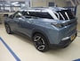 Peugeot e-5008 Allure Avantage 73 kWh 7p | Fase 3 laden | SOH 96,88 | Trekhaak | All season | Navigatie | Stoelverwarming | NL auto |