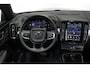 Volvo XC40 B4 Plus Dark | Trekhaak Semi-elektrisch | Adaptieve Cruise Control | Pilot Assist | Verwarmbare voorstoelen | Verwarmbaar stuurwiel | Blind Spot Information System | Verwarmbare voorruit | Parkeercamera | Parkeersensoren voor + achter |