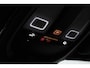 Volvo XC40 B4 Plus Dark | Trekhaak Semi-elektrisch | Adaptieve Cruise Control | Pilot Assist | Verwarmbare voorstoelen | Verwarmbaar stuurwiel | Blind Spot Information System | Verwarmbare voorruit | Parkeercamera | Parkeersensoren voor + achter |