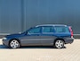 Volvo V70 2.4 | AIRCO | CRUISE | TREKHAAK | PANORAMA DAK | NIEUWE APK