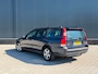 Volvo V70 2.4 | AIRCO | CRUISE | TREKHAAK | PANORAMA DAK | NIEUWE APK