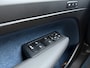 Volvo EX40 Extended Range Ultra 82 kWh | Fjord Blue tapijt | 360 camera | Panorama dak | Trekhaak | H & K |