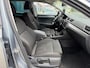 Skoda Superb 2.0 TDI Style Business NAVI NETTE AUTO 2DE EIG RIJDT GOED BTW AUTO