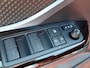 Toyota C-HR / C-HR+ 1.8 Hybrid First Edition | Full LED verlichting | JBL | dodehoek detectie | Parkeersensoren voor+achter | Parkeersensoren voor+achter | Stoelverwarming | Navigatie | Apple CarPlay/Android auto | Cruise Control Adapti