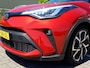 Toyota C-HR / C-HR+ 1.8 Hybrid First Edition | Full LED verlichting | JBL | dodehoek detectie | Parkeersensoren voor+achter | Parkeersensoren voor+achter | Stoelverwarming | Navigatie | Apple CarPlay/Android auto | Cruise Control Adapti