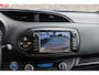 Toyota Yaris 1.5 Hybrid Premium | Panoramadak | Navigatie | Rijklaarprijs - incl.garantie