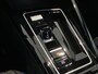 Volkswagen Golf 1.5eTSI/150PK R-Line DSG · Apple/Android Car Play · Trekhaak ·  Camera + Parkeersensoren · Stoelverwarming · Garantie t/m 24-09-2030 of 100000km.
