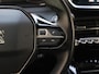 Peugeot 2008 SUV Blue Lease Allure 100 pk | Panoramisch schuifdak | Navigatie | Achteruitrijcamera | Stoelverwarming | Apple Carplay/ Android auto