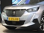 Peugeot 2008 SUV Blue Lease Allure 100 pk | Panoramisch schuifdak | Navigatie | Achteruitrijcamera | Stoelverwarming | Apple Carplay/ Android auto