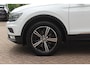 Volkswagen Tiguan 2.0 TSI 4Motion Highline / Vol opties! / Panoramadak / Camera / Head-up / Leder / 18'' / Keyless / Dynaudio / Apple CarPlay / Standverwarming / Naavigatie / DAB / Dodehoek / Stoelverwarming / ACC