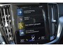 Volvo V60 B4 Automaat R-Design | Harman Kardon Premium Sound | Adaptieve Cruise Control | BLIS | Parkeercamera | Standkachel | Elektrische verstelbare voorstoelen | Stoel-/Stuurwielverwarming | Noodreservewiel | Navigatie |