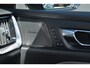 Volvo V60 B4 Automaat R-Design | Harman Kardon Premium Sound | Adaptieve Cruise Control | BLIS | Parkeercamera | Standkachel | Elektrische verstelbare voorstoelen | Stoel-/Stuurwielverwarming | Noodreservewiel | Navigatie |
