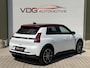 Renault R5 comfort range iconic cinq 52 kWh SOH 99% / Snellader / Navigatie / 18" / Harman Kardon / Adaptive cruise / Parkeer Camera /  Clima / Keyless / R5 dak