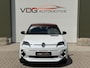 Renault R5 comfort range iconic cinq 52 kWh SOH 99% / Snellader / Navigatie / 18" / Harman Kardon / Adaptive cruise / Parkeer Camera /  Clima / Keyless / R5 dak