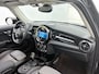 MINI Cooper 5-Deurs 1.5 Classic (NL-auto, 1e Eig, Dealer OnderH, Panorama, Carplay, Navi Prof, Sportstoel, ParkeerS, Climate, Etc)