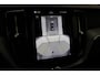 Volvo XC60 T8 Plug-in hybrid Plus Dark | ACC | Panoramadak | Harman/Kardon | 360° Camera | Head-Up | Trekhaak | 20 Inch
