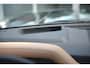 Land Rover Defender 110 P300e 110 Dynamic HSE l Cold Climate pack l Black exterior Pack l Head-UP Display l Elektrische trekhaak l