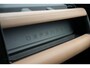 Land Rover Defender 110 P300e 110 Dynamic HSE l Cold Climate pack l Black exterior Pack l Head-UP Display l Elektrische trekhaak l