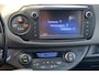 Toyota Yaris 1.5 Hybrid Volcano Edition Handbediening - Handgas en remmen!