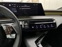 Peugeot 5008 Hybrid 145pk DCS-6 Automaat GT | Navigatie | Airconditioning ECC | Elek achterklep | 7 Persoons | Draadloos Apple Carplay & Android Auto | Isofix Bevestigingspunten | Lichtmetalen Velgen | Verschuifbare stoelen middelste zitrij | Dodehoek Detectie | Zeer Compleet!!!