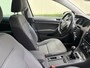 Volkswagen Golf 1.0 TSI Comfortline / 5-DEURS / NAVI / CARPLAY / CRUISE