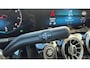 Mercedes-Benz B-klasse 200 Business Solution AMG | Panorama dak | AUTOMAAT | Stoelverwarming| Achteruitrijcamera | Trekhaak |